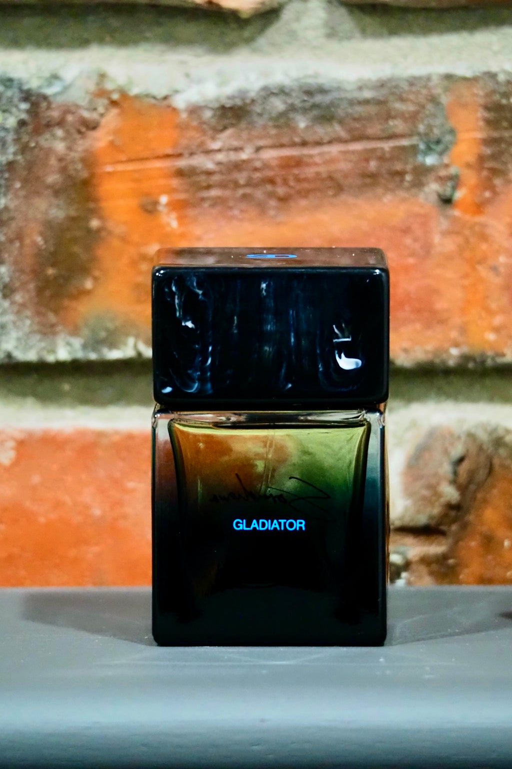 Sora Dora Gladiator Extrait (Sample)